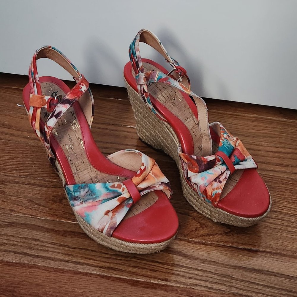 Sofft platform wedges